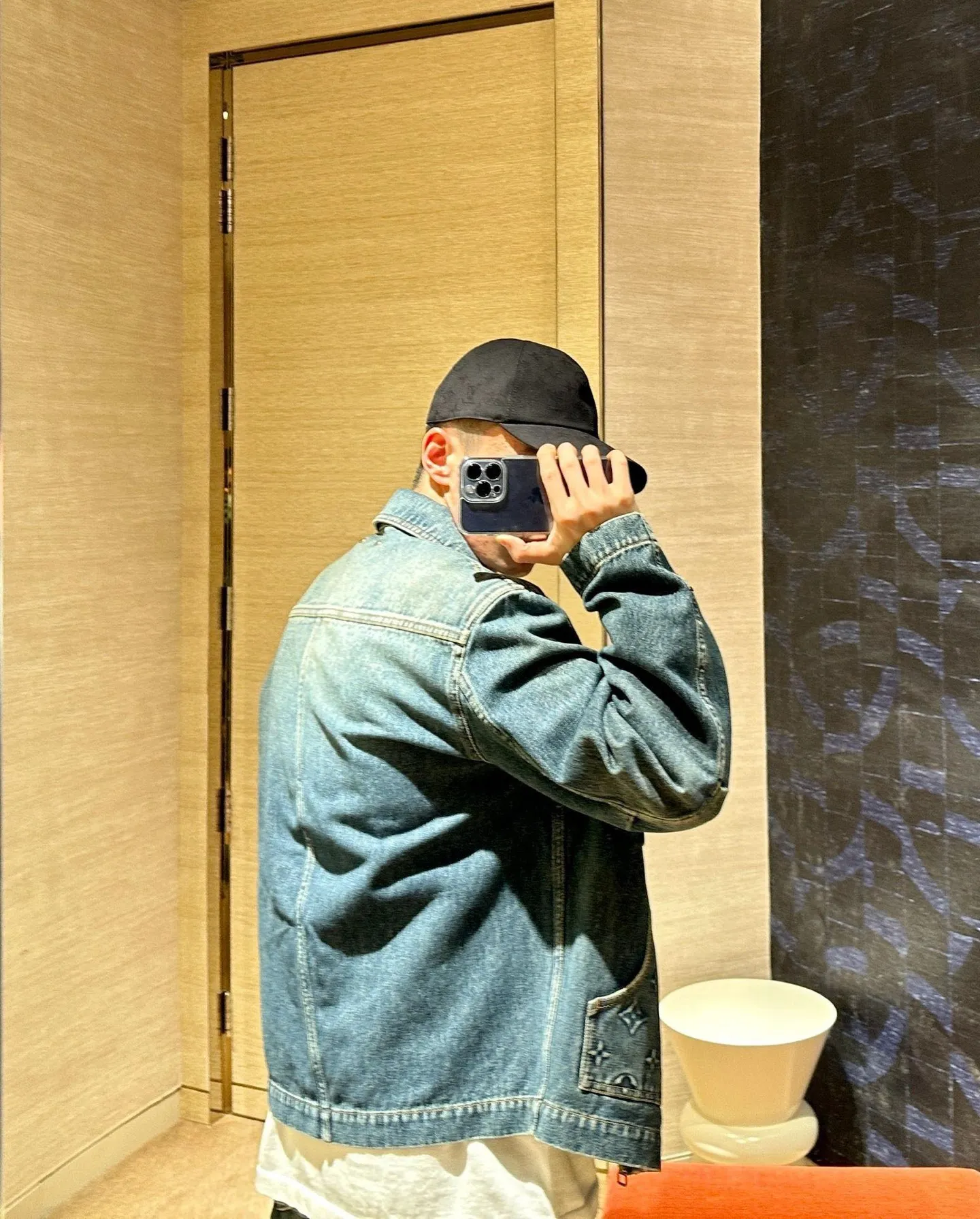 Louis Vuitton/Louis Vuitton embossed denim jacket